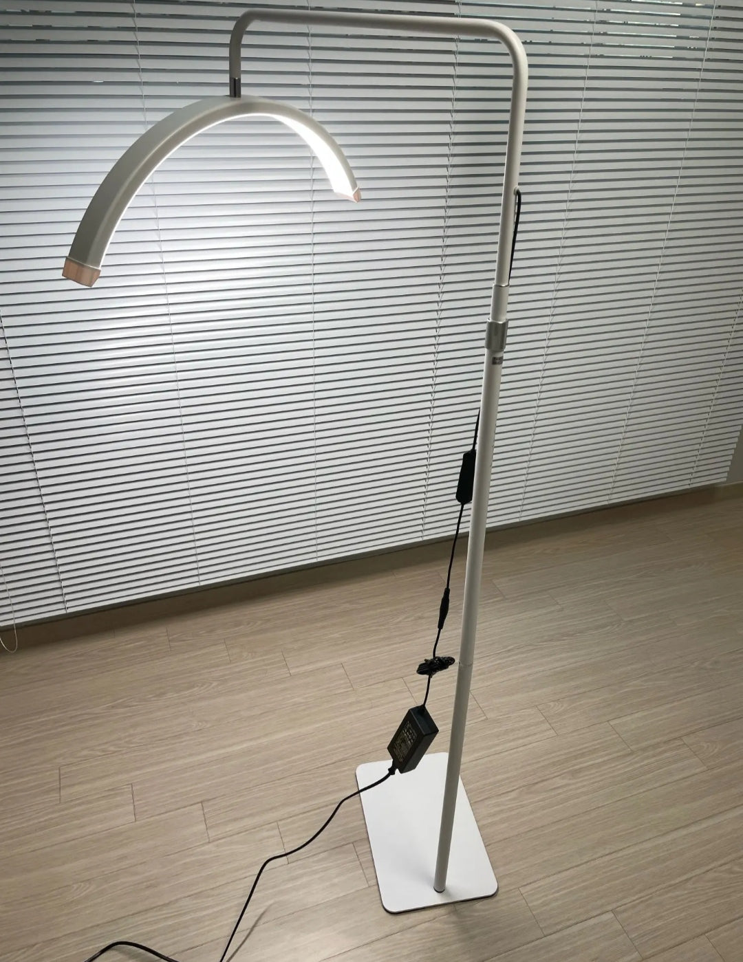 Eldra Half Moon LED Lámpa